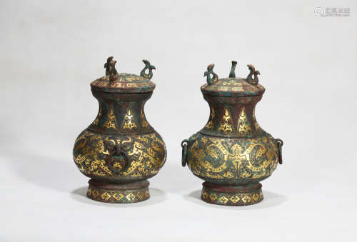 Chinese Chinese pair of bronze pot with gold and silver painted