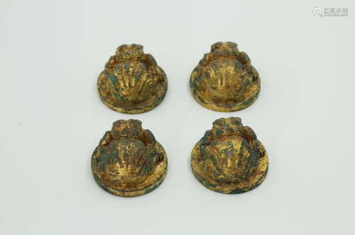 Chinese Chinese set of bronze gold gilded paperweight