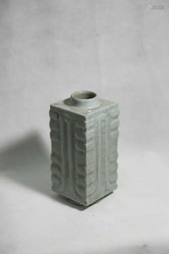 Chinese Chinese Yongzheng period Ru kiln porcelain bottle