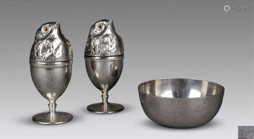 十九世纪 纯银鸟形鸡蛋杯 （一组）