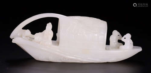 A HETIAN JADE CARVED BOAT