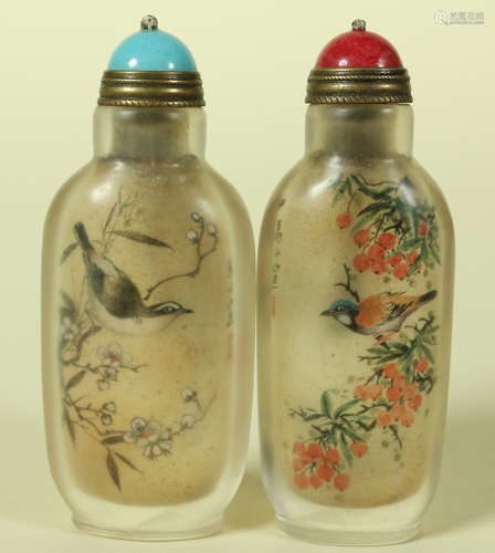 PAIR OF GLASS INSIDE PAINTING SNUFF BOTTLES