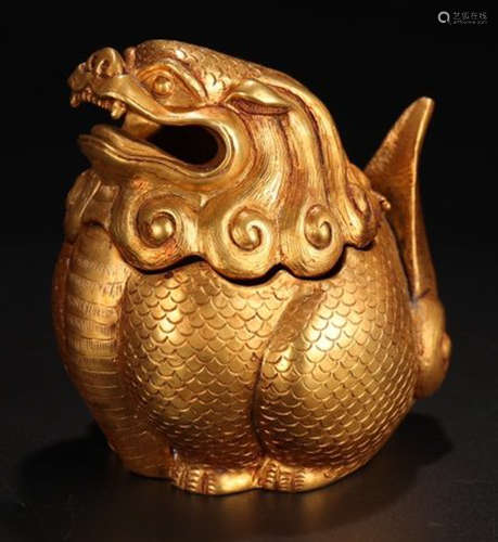 A GILT BRONZE CENSER SHAPED WITH BEAST