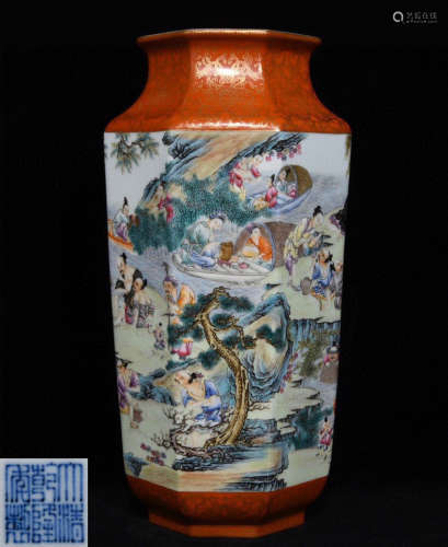 AN ALUM RED GLAZE VASE PAINTED WITH PATTERN