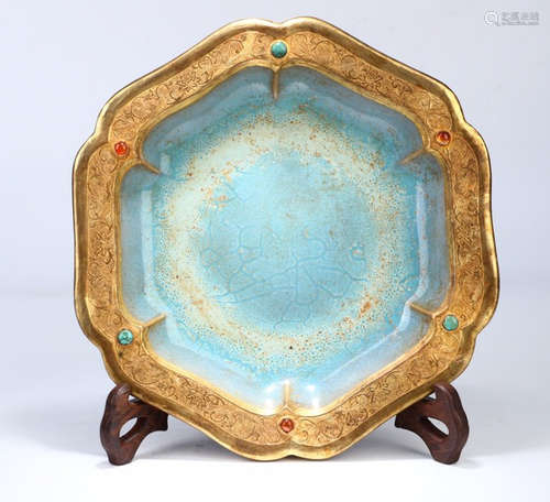 A GILT BRONZE JUNYAO GLAZE PLATE