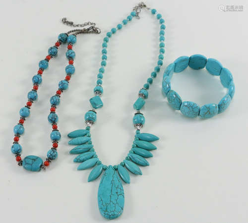 A THREE PIECES OF TURQUOISE JEWELRY