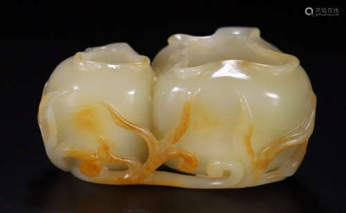 A HETIAN JADE BRUSH WASHER CARVED WITH LOTUS