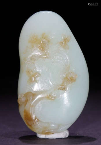 A HETIAN JADE PENDANT CARVED WITH FLOWER&BIRD PATTERN