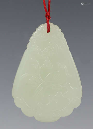 A JADE PENDANT XIQUEDENGMEI