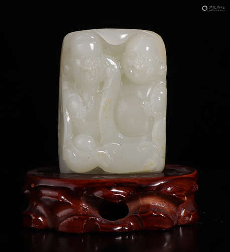 A HETIAN JADE PENDANT CARVED WITH BUDDHA