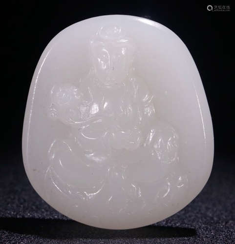 A HETIAN JADE PENDANT CARVED WITH GUANYIN BUDDHA