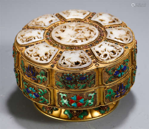 CHINESE GILT BRONZE JADE CARVED LIDDED BOX WITH KINGFISHER FEATHER