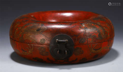CHINESE ROSEWOOD LACQUER DRAGON PATTERN LIDDED BOX
