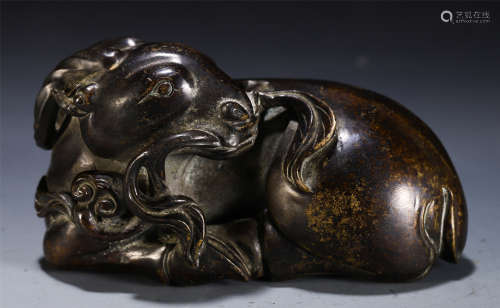 CHINESE BRONZE SHEEP SHAPED TABLE ITEM