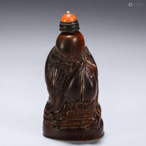 CHINESE WOOD CARVED FIGURE SNUFF BOTTLE
