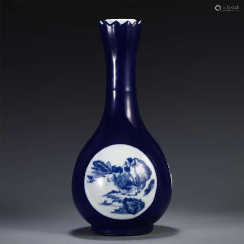 CHINESE BLUE AND WHITE FIGURE AND STORY VOGEE FORM ASE