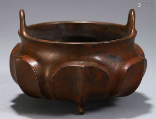 CHINESE BRONZE TRIPLE FEET DOUBLE HANDLE CENSER