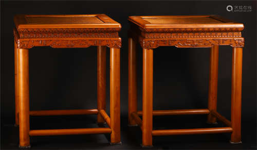 A PAIR OF CHIINESE BOXWOOD CARVED SQUARE STOOL