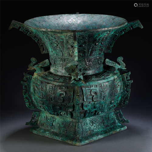 CHINESE ANCIENT BRONZE SQUARE ZUN VASE