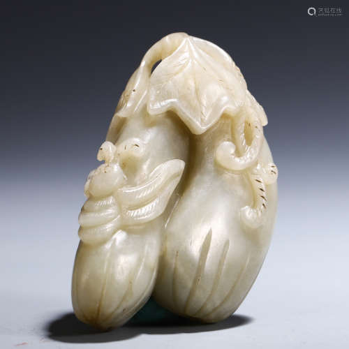 CHINESE HETIAN JADE CARVED MELON SHAPED TABLE ITEM