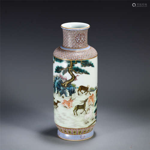 CHINESE WUCAI PORCELAIN VASE WITH DEERS UNDER THE PINE TREE