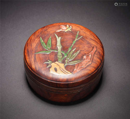 A CHINESE GEM STONE INLAID BAMBOO AND STONE HARDWOOD LIDDED BOX