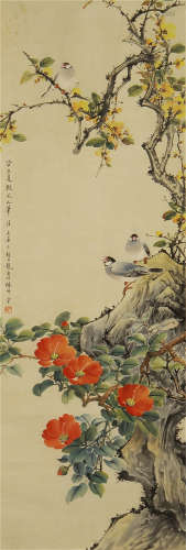 A CHINESE VERTICAL SCROLL OF PAINTING FLOWER AND BIRD