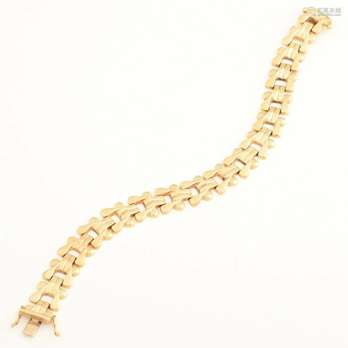 14k Yellow Gold Bracelet.