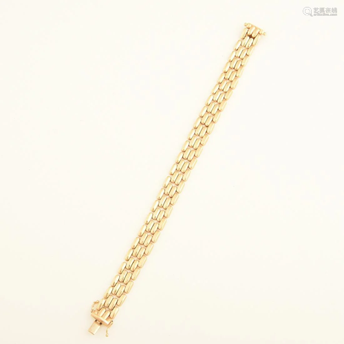 14k Yellow Gold Bracelet.