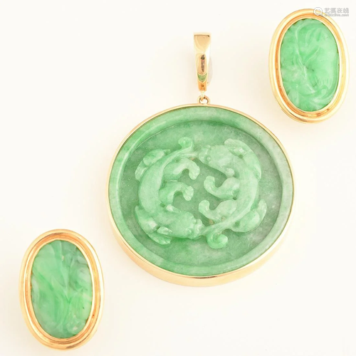 Jadeite Jade, Yellow Gold Jewelry Suite.