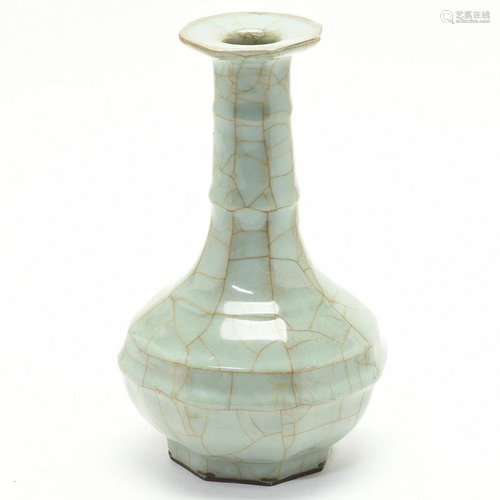 Chinese Longchuan Guan-Type Octagonal Vase.