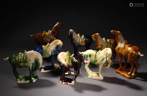 三彩八骏 A Chinese Tricolour Porcelain 8 Horses