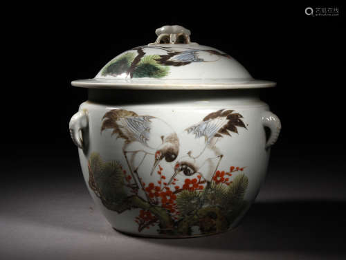 浅绛彩松鹤延年粥罐 A Chinese Light Colorful Porcelain porridge Jar