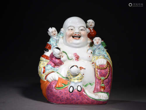 粉彩描金五子闹弥勒摆件 A Chinese Famille Rose Porcelain Statue of Maitreya