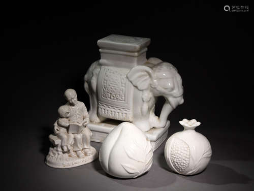 白釉摆件四件 4pcs Chinese White Glazed Porcelain Ornaments