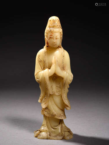 芙蓉石观音 A Chinese Ross Quartz Guanyin Statue