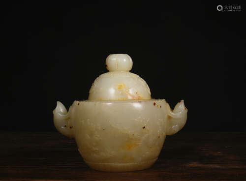 玉盖罐 A Chinese Jade Jar