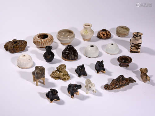 瓷塑一组22件 A Set of Chinese Porcelain, 22pcs