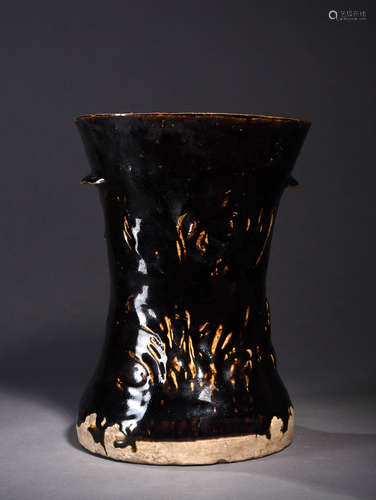 黑釉磁州窑花觚 A Chinese Black Glazed Cizhou Kiln Porcelain Flower Vase