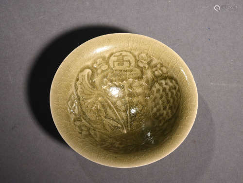 耀州窑剔花一路高升盏 A Chinese Yaozhou Kiln Floral Carved Porcelain Cup