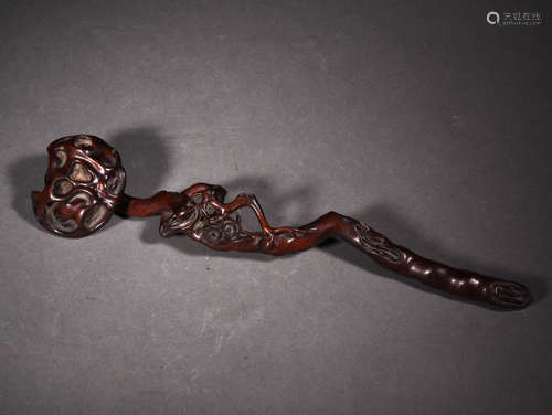 紫檀梅花如意 A Chinese Red sandalwood Ruyi