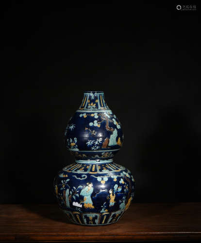 珐华彩山水人物葫芦瓶 A Chinese Enamel Landscape Painted Porcelain Gourd-shaped Vase