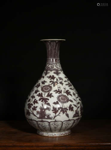 釉里红花卉玉壶春瓶 A Chinese Underglazed Red Floral Porcelain Vase