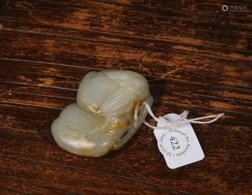 和田籽玉双桃 A Chinese Hetian Jade Ornament