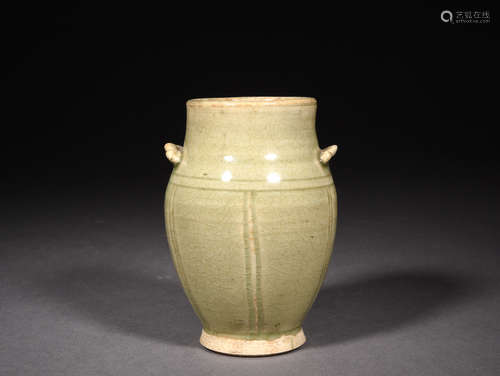 青釉双如意耳瓶 a Chinese Glazed Porcelain Vase