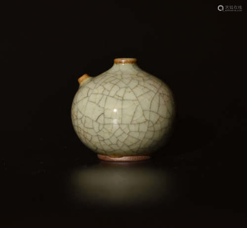 清哥釉水盂 A Chinese Ge Kiln Porcelain Water Pot