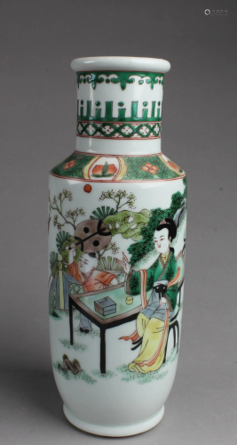 Chinese Wucai Porcelain Vase