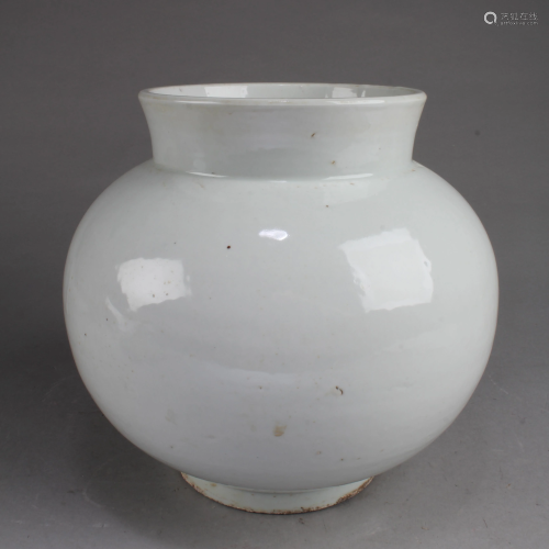 Chinese Porcelain Jar