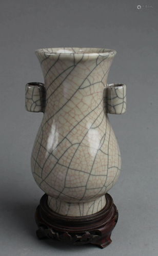 Chinese Geyao Vase