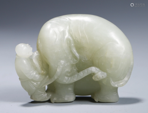CHINESE HETIAN JADE CARVED ELEPHANT SHAPED T…
